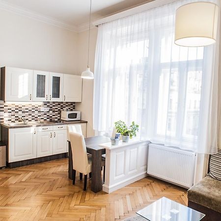 All In Apartman Budapest Bilik gambar