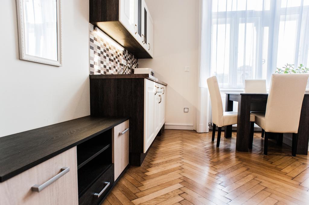 All In Apartman Budapest Bilik gambar