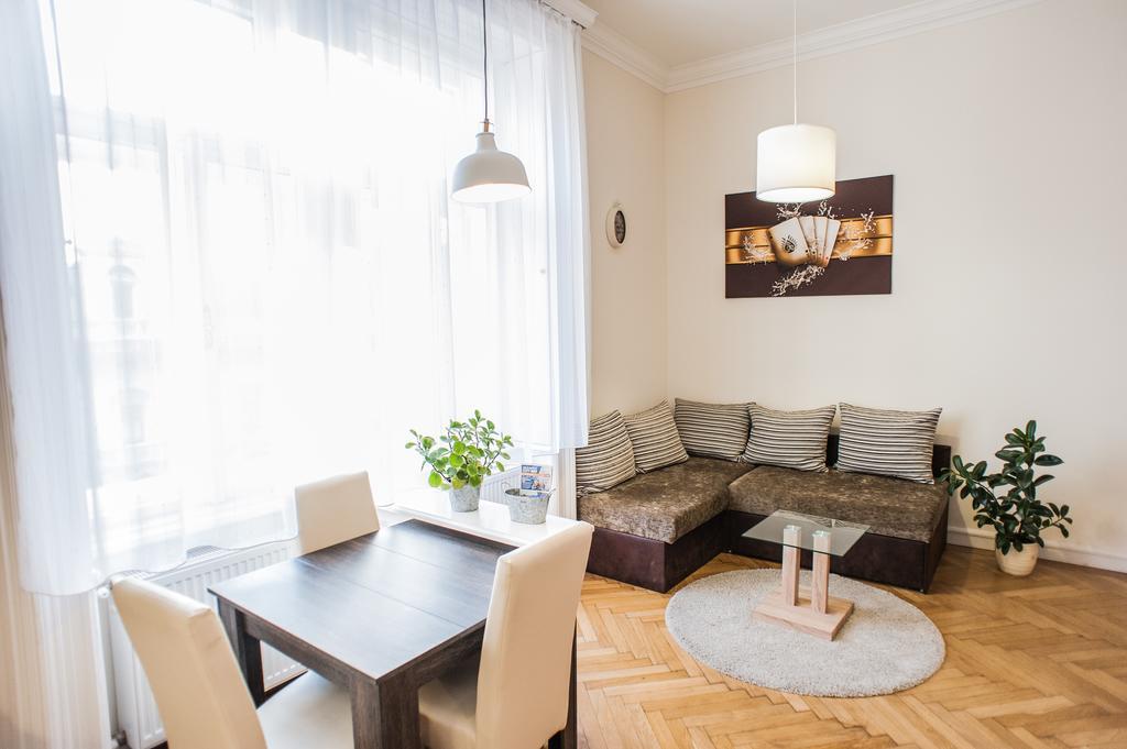 All In Apartman Budapest Bilik gambar