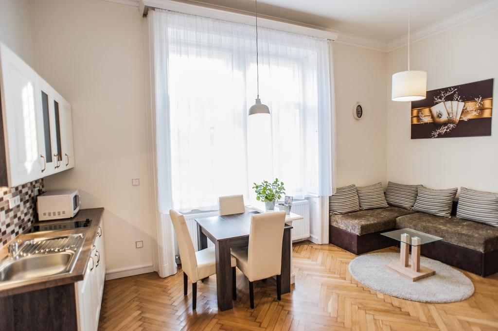 All In Apartman Budapest Bilik gambar